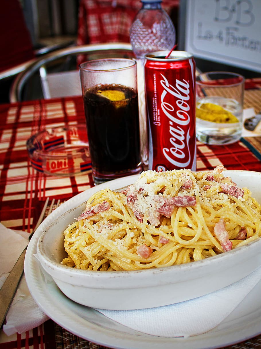 Spaghetti, Carbonara, Makan Siang, Mie, makan, Italia, pasta, spaghetti carbonara, lapangan, coca cola