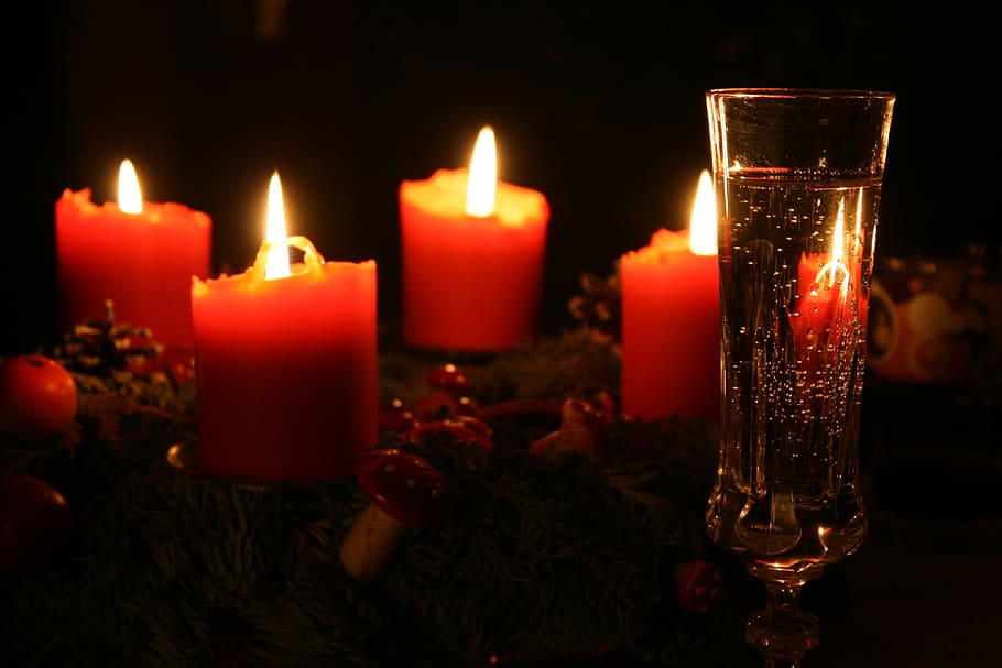 advent, advent wreath, candles, christmas time, candlelight, contemplative, christmas, light, festive decorations, red candle