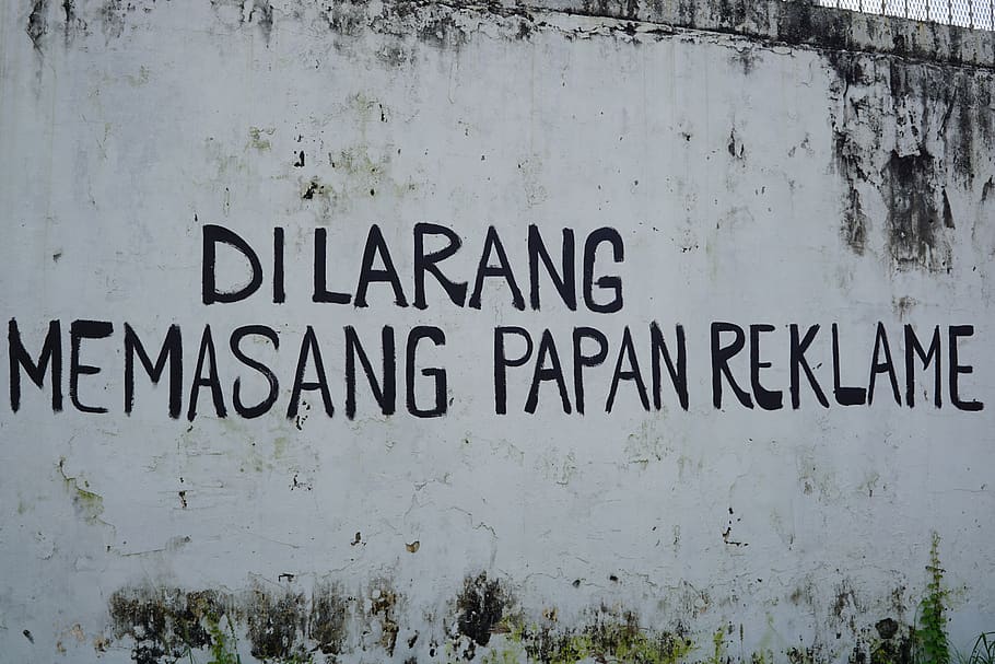 indonesia, bali, denpasar, prison, kerobokan, tower, wire, barbed wire wall, white, wall