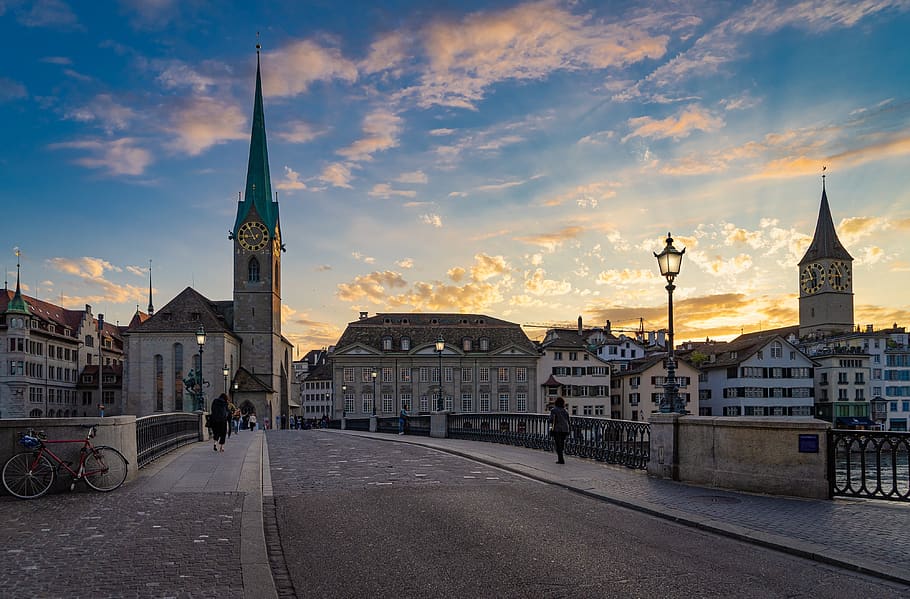 Zurich, ciudad, Suiza, arquitectura, edificio, centro histórico, verano, casas, cielo, iglesias