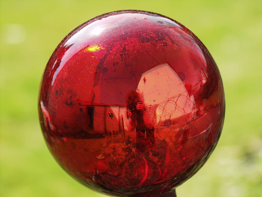 rose ball, glass, red, reflections, red shimmer, ball, mirror image, distortion, mirroring, close-up