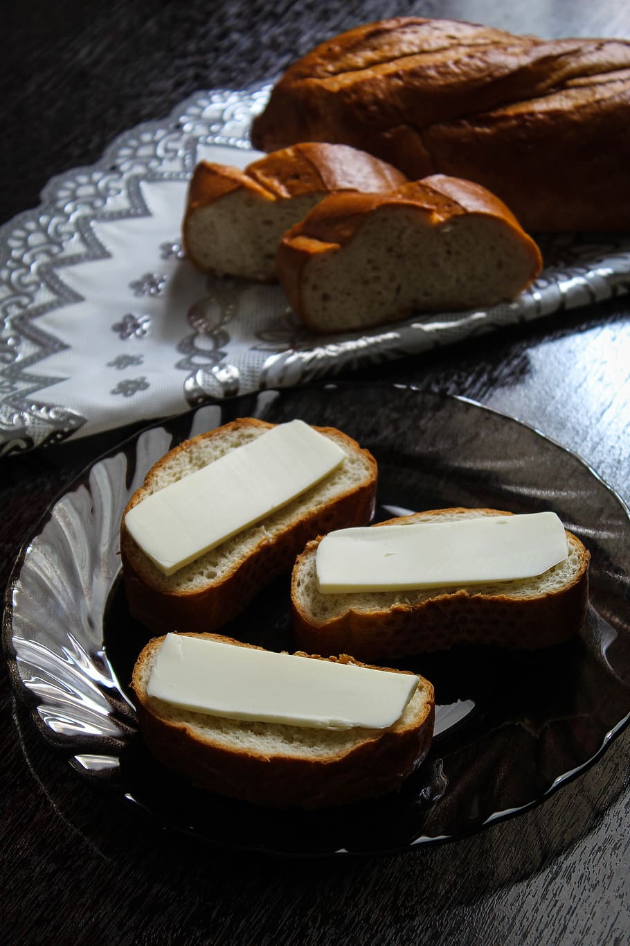 food, loaf, sliced, white, cheese, melted, table, wooden, dark, brown