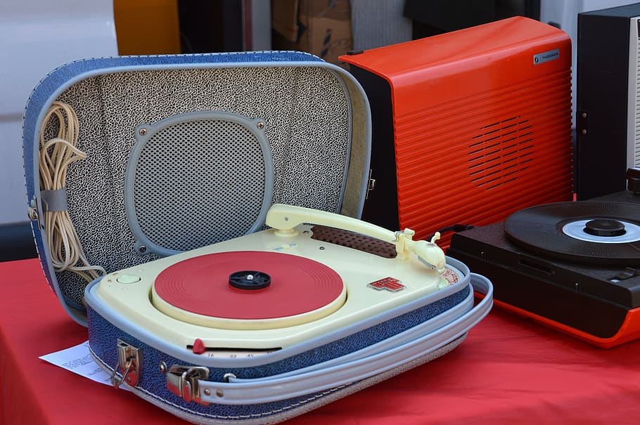 turntable, retro, former, music equipment, music equipment old, disk, platinum, music, sound, vintage