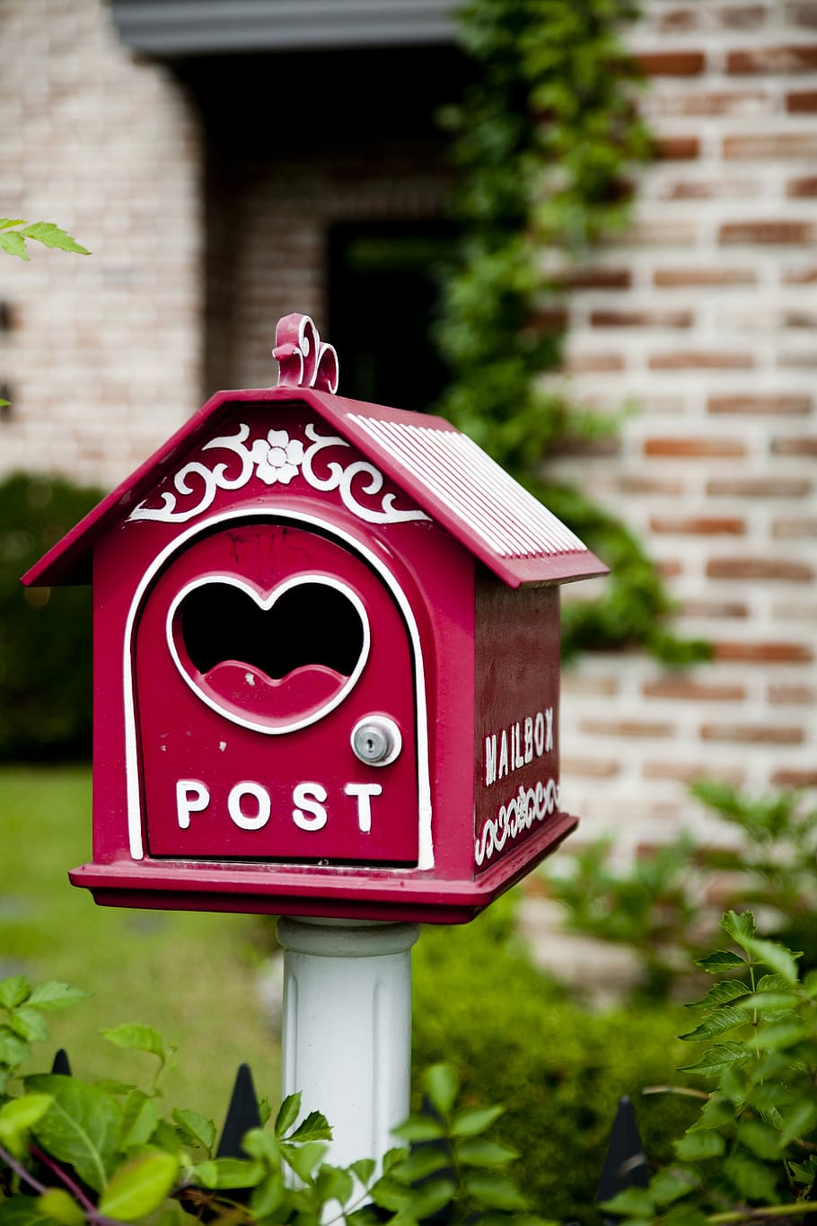 mail box, tidings, home, letters, mail, delivery, mailbox, card, red, focus on foreground
