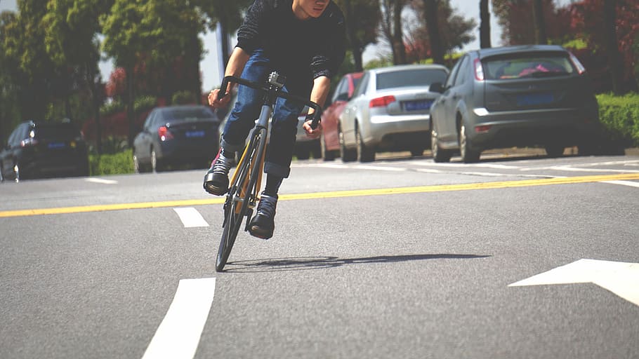 Equipamento fixo, Esporte, Bicicleta, transporte, rua, estrada, uma pessoa, montando, modo de transporte, cidade