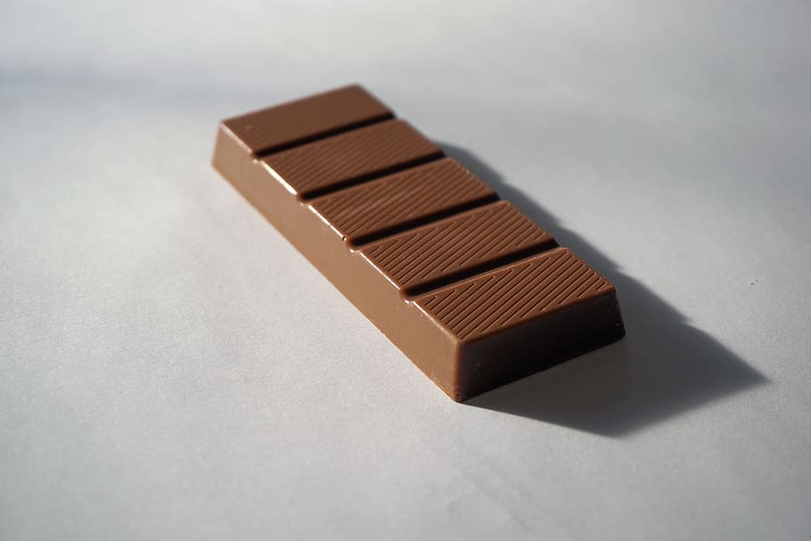 barra de chocolate, chocolate, dulces, dulce, delicioso, cacao, dulzura, tablero, disparo de estudio, objeto único