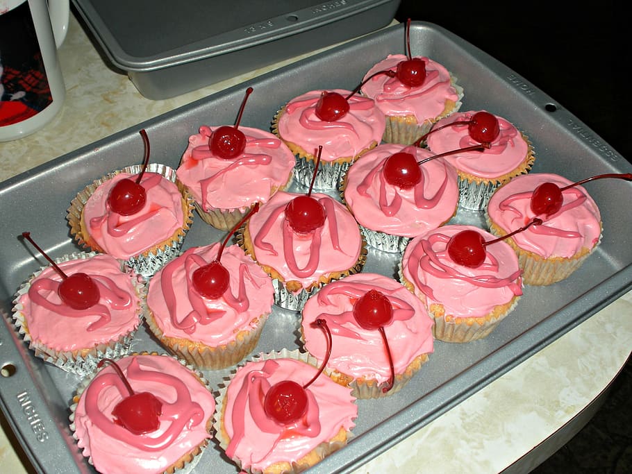 cupcakes, pink, ceri, cupcake, dipanggang, manis, makanan penutup, ulang tahun, kue, makanan dan minuman