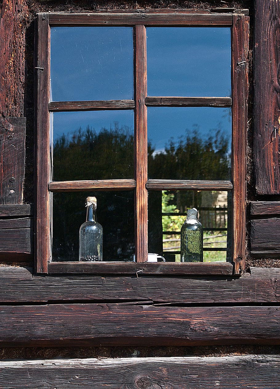 dos, botellas de vidrio, cristal de ventana, viejo, cabaña, monumento, malopolska, pueblo, museo, museo al aire libre