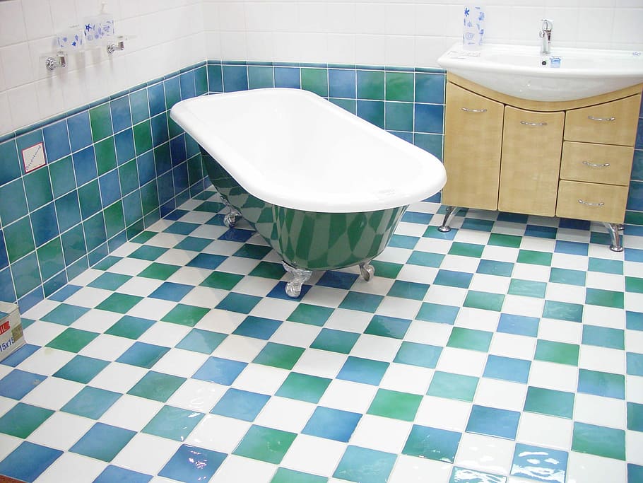 white, green, freestanding bathtub, wall, ceramic, bathtub, bath, bad, tub, bathroom