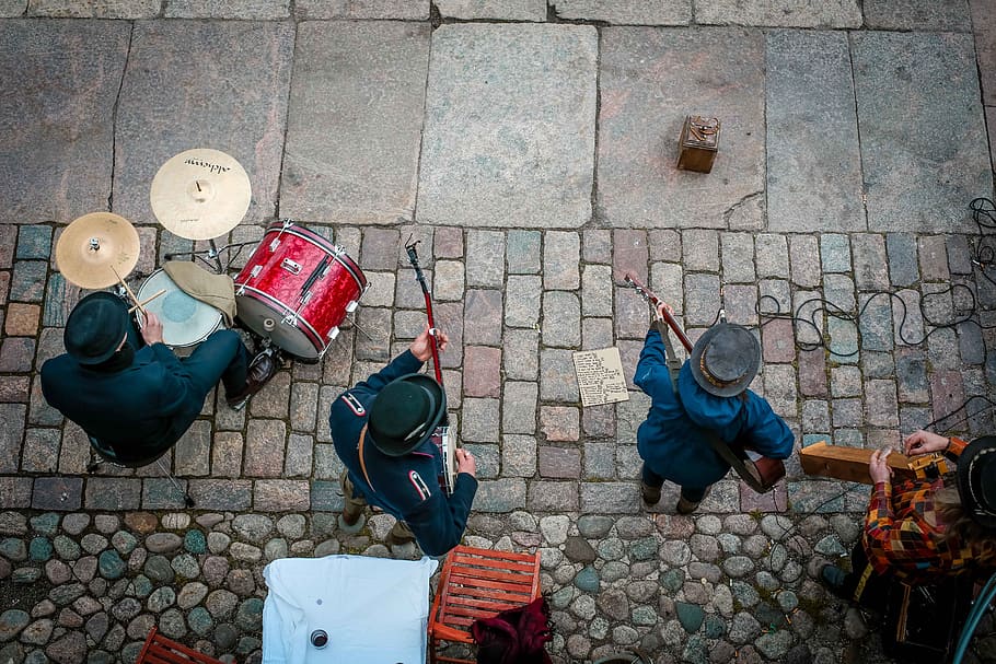 grupo, pessoas, tocando, instrumentos, calçada, Finlândia, Banda, Helsinque, a banda, rua