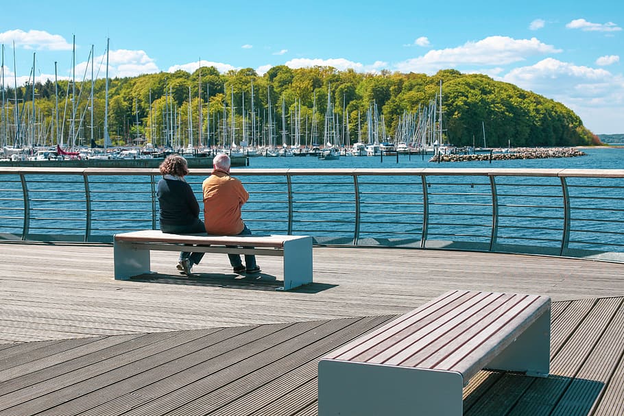 pair, bank, marina, fjord, glücksburg, chill out, enjoy, water, romantic, nature