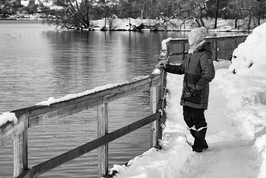 gryscle photography, person, standing, body, water, woman, winter, thinking, looking, wondering