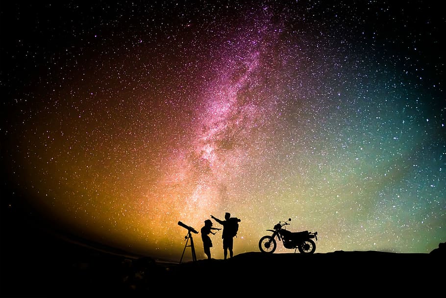 silhouette photo, homem, mulher, de pé, telescópio, suporte, motocicleta, skywatch, casal, amor