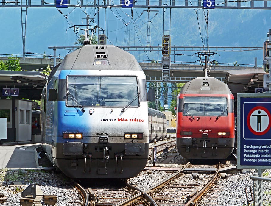interlaken, eastern railway station, exit, intercity, double decker, lok 2000, br460, br 460, train, railway