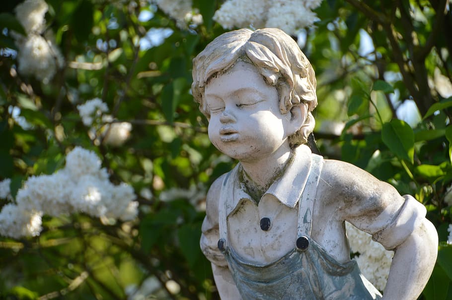 estátua, menino, menino de macacão, concreto, criança, decoração, fora, jardim, decoração de jardim, escultura