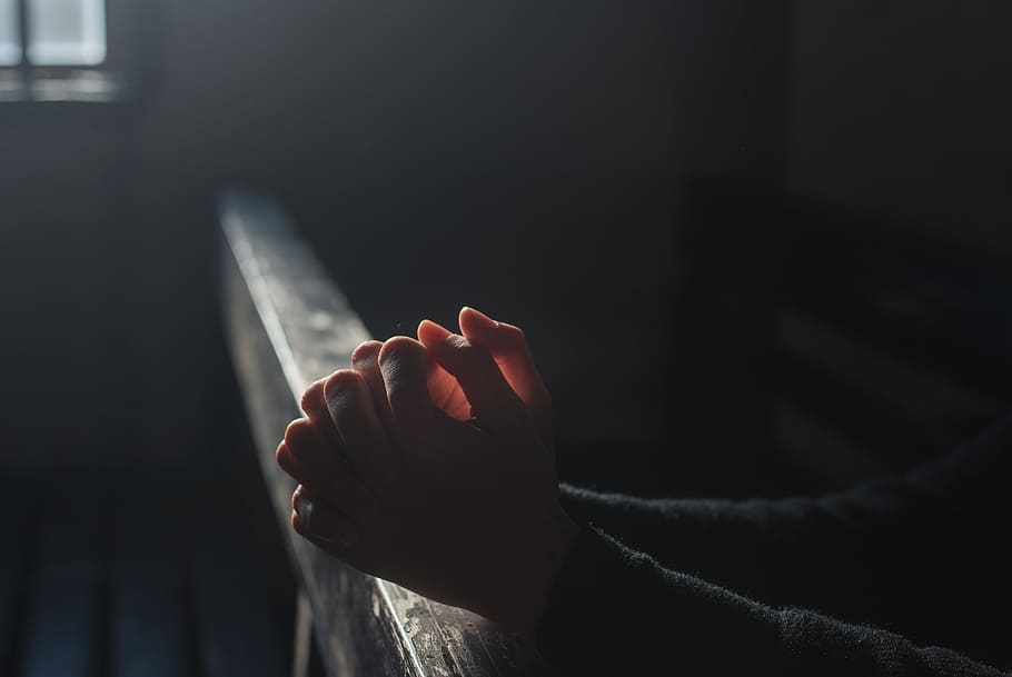 person, praying, hands, selective, focus photographyt, prayer, hand, church, one person, human hand | Pxfuel