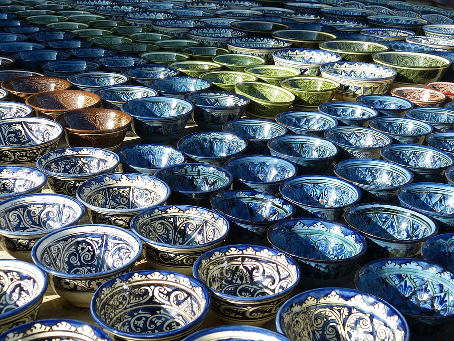 banyak mangkuk keramik, keramik, mangkuk, kerajinan seni, dekorasi, rapuh, berwarna-warni, warna, biru, kerang
