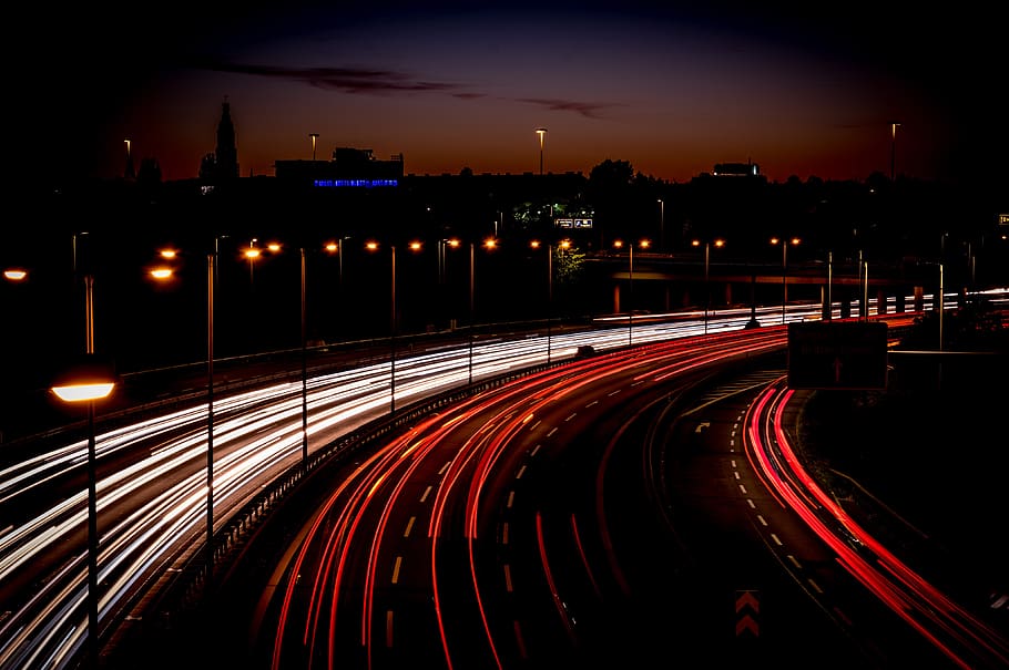 jalan raya, trail light, eksposur panjang, kecepatan, lalu lintas, menyoroti, malam, lampu, lampu rem, malam foto