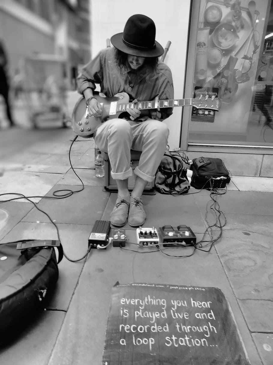 street busker, musician, guitar, playing, money, outdoors, instrument, real people, full length, one person