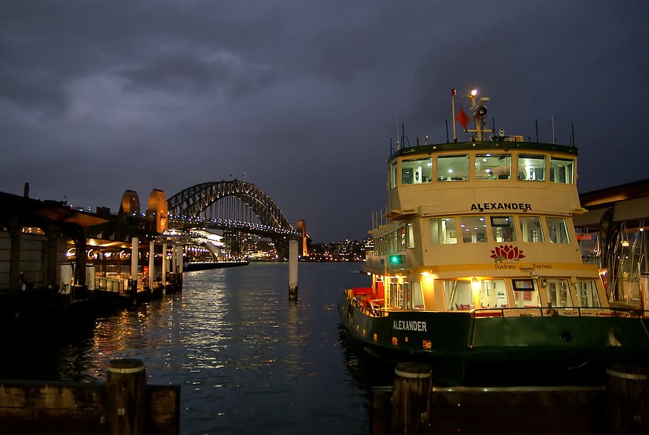 Circular Quay, Sydney, balsa, porto, água, noite, arquitetura, exterior do edifício, iluminado, estrutura construída