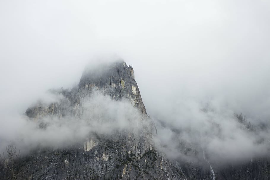 gray, rock mountain, covered, fog, rocky, mountain, smoke, nature, landscape, mountains
