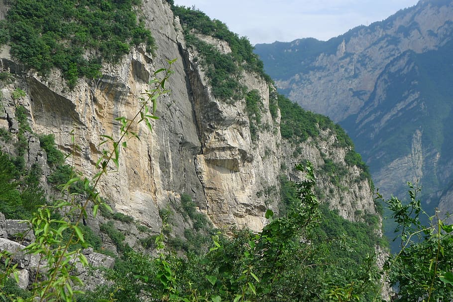 the yangtze river, limestone, natural barrier, mountain, nature, landscape, scenics, rock - Object, outdoors, cliff