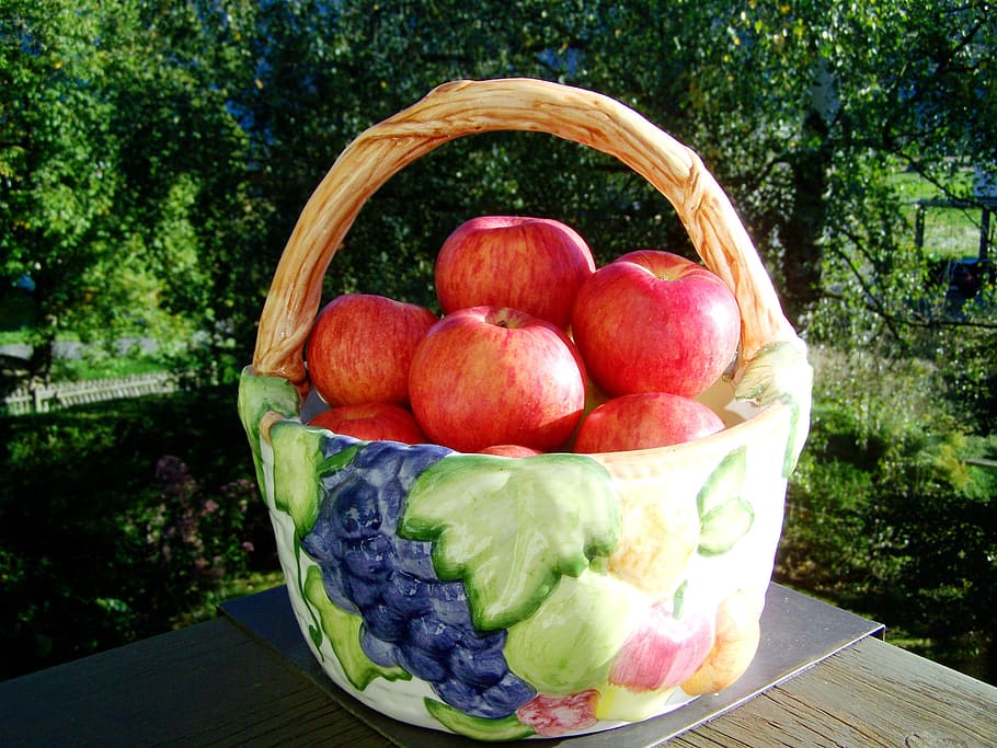 manzana roja, fruta madura, cesta de frutas, eco, bio, productos, frutas, jardín, alimentación saludable, comida y bebida