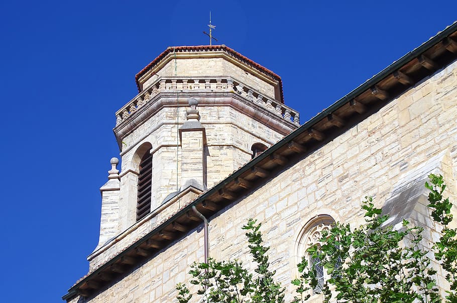 st-jean-de-luz, basque country, church, st-jean-baptiste, building, religious, maritime, building exterior, architecture, built structure