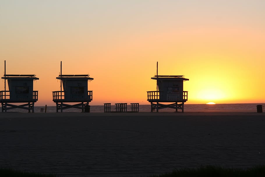 silhouette, three, lifeguard towers, golden, hour, venice beach, sunset, los angeles, sky, lifeguard hut