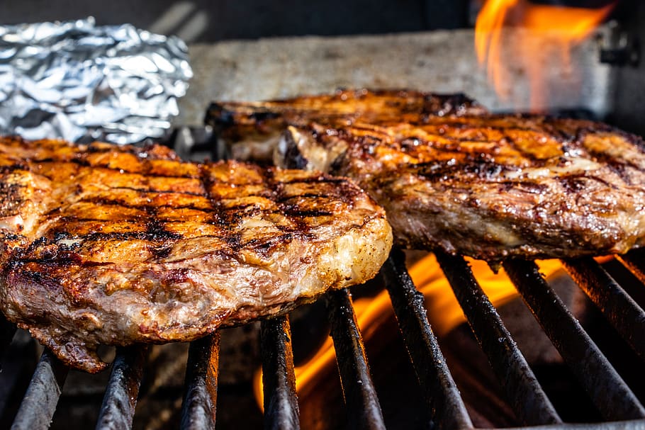 steak di atas panggangan, daging, daging panggang, panggangan, bbq, panggang, barbeque, makanan, dipanggang, memanggang