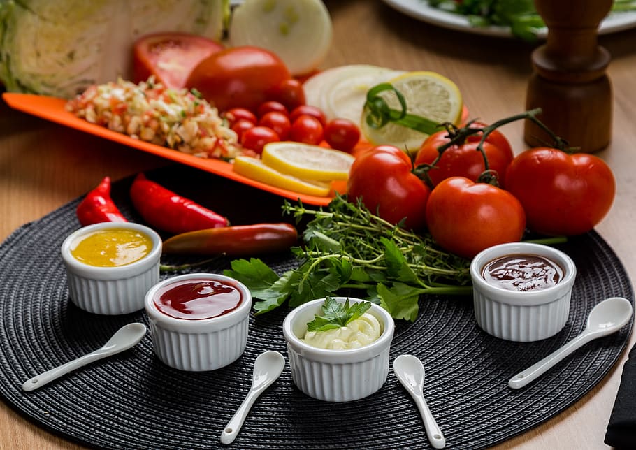 vegetables, mustard, gastronomy, tomato, sauces, barbecue, ketchup, pepper, italian, restaurant