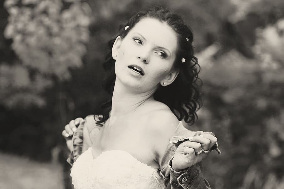 woman, strapless, top, removing, button-up, Bride, Wedding, Face, Breast, black and whire