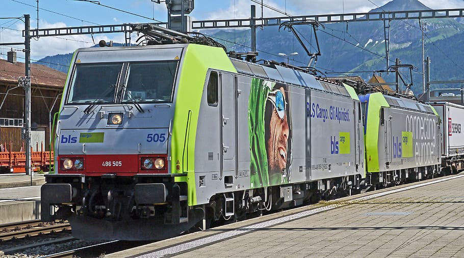 transit alpine, Alpine, Transit, kereta api bern-lötschberg-simplon, bls, bernese oberland, spiez, hbf, kereta kontainer, stay