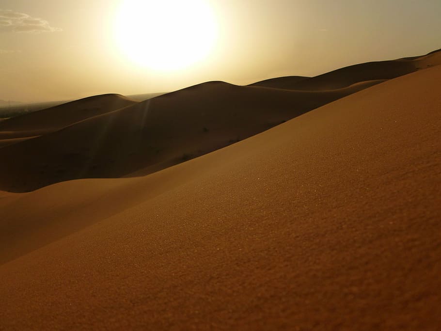 dunas de arena, durante el día, marruecos, sahara, erg chebbi, paisaje, puesta de sol, pintorescos, naturaleza, desierto