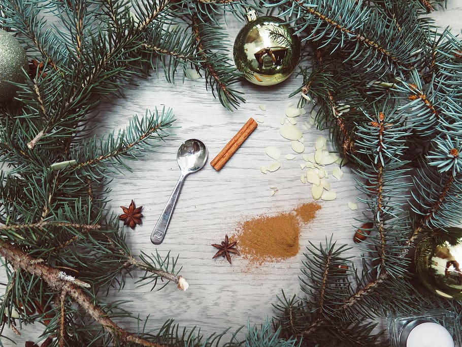 christmas wreath, wood, pine nut, cinnamon, powder, spoon, christmas, tree, high angle view, celebration