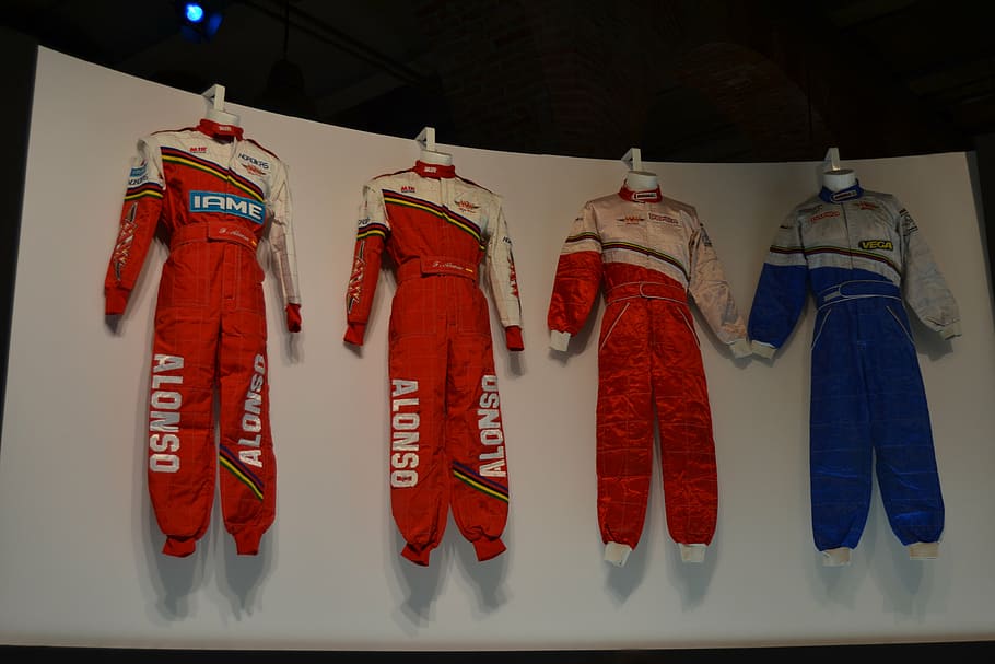 mono, f1, formula 1, automobile, career, motor racing, hanging, indoors, clothing, side by side