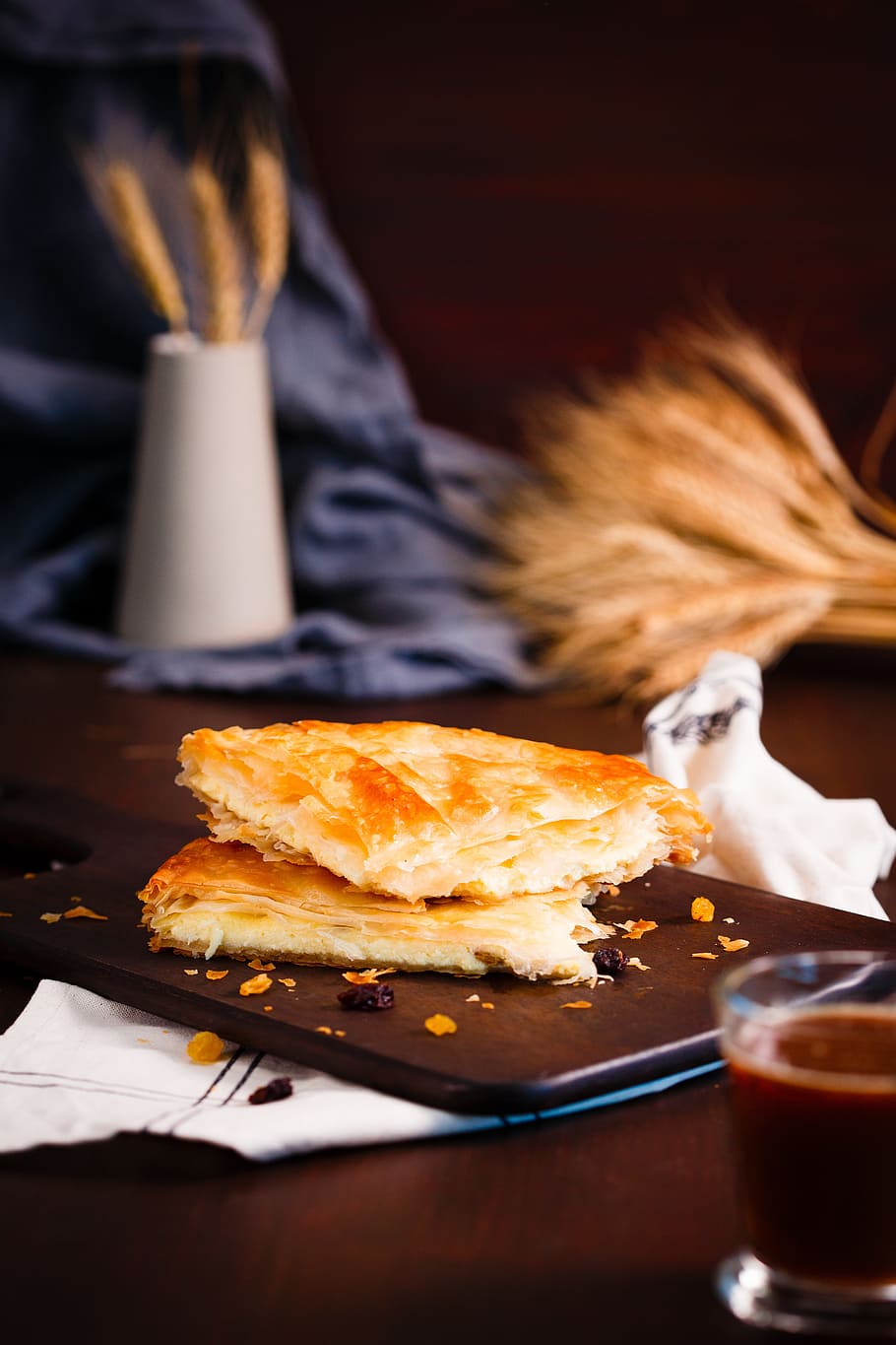 pie, moldavian pie, romanian pie, balkanic pie, pie with cheese, placenta, pie with cottage cheese, tasty, food, baking
