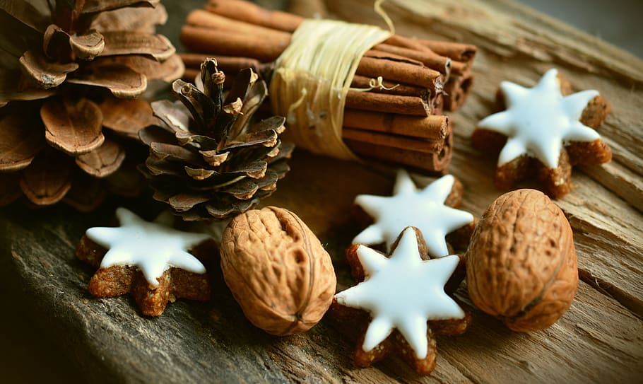 brown, white, nut, stick, pine cone, top, surface, cinnamon stars, cinnamon sticks, pine cones