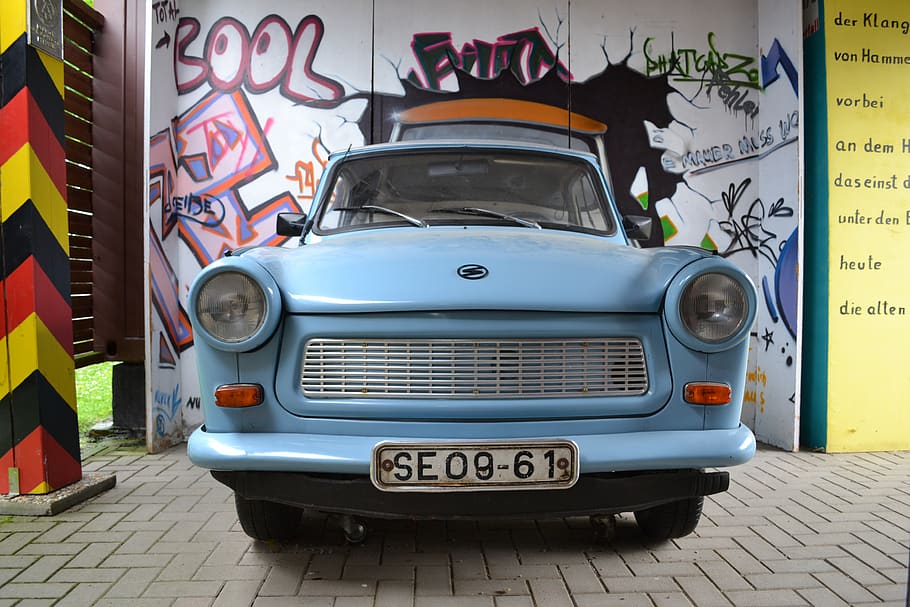ddr, historically, auto, light blue, trabi, east germany, classic, old, satellite, wall