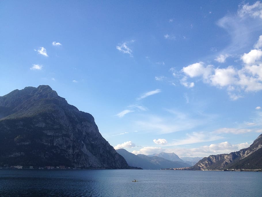 Italia, lago, montañas, paisaje, agua, verano, lecco, lago como, montaña, cielo