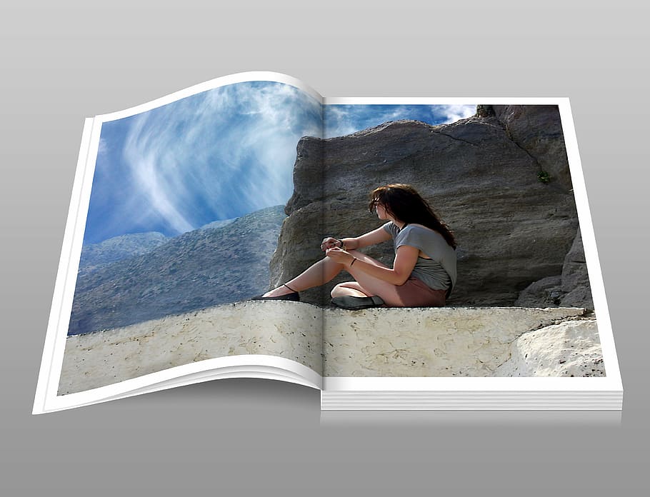 写真, 開く, 本のページ, 表示, 女性, 座っている, 茶色, 岩, 日時間, 小冊子