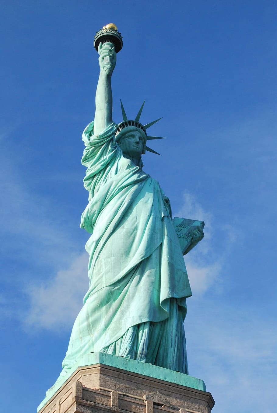 statue of liberty, new york, monument, nyc, sculpture, female likeness, human representation, statue, sky, representation