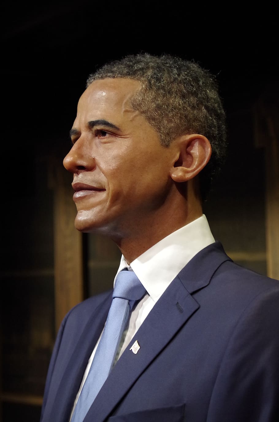 obama, the president of the, us, a wax dummy, headshot, one person, adult, portrait, well-dressed, men