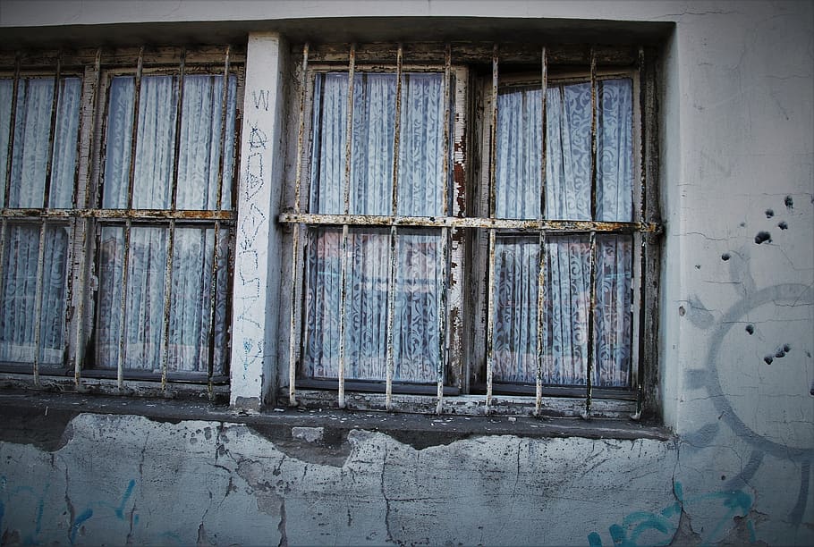 old windows, façades, lake dusia, grating, rust, plaster, gray, the walls of the, at the age of, window sill