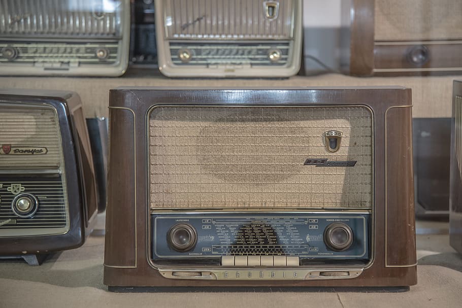 assorted, transistor radio lot, beige, surface, Radio, Tube, Antique, Old, radio, tube radio, speakers