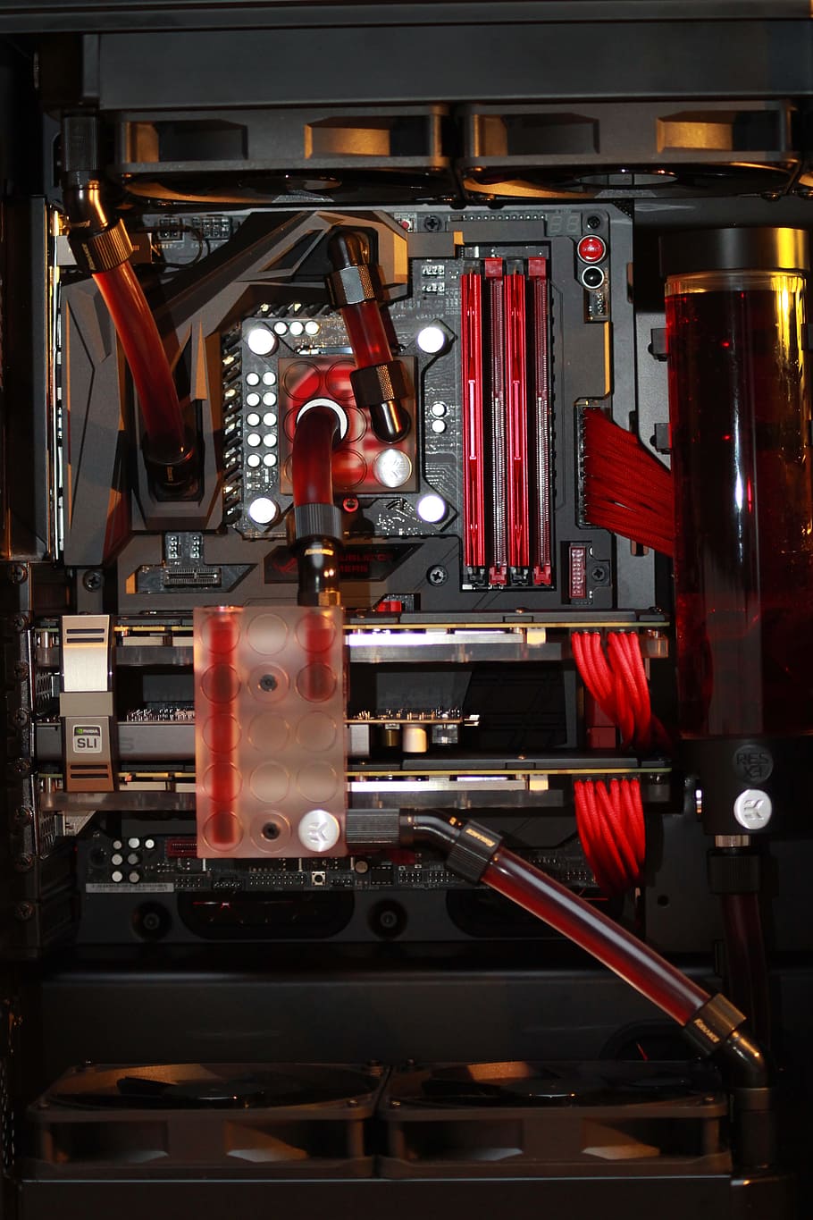 watercooling, pc, computer, machinery, indoors, technology, close-up, metal, industry, equipment