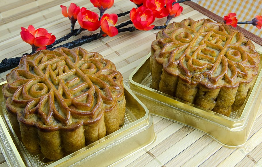 mooncake, mooncakes, lotus filling, pastry, sweets, asian, chinese food, china, food, food and drink