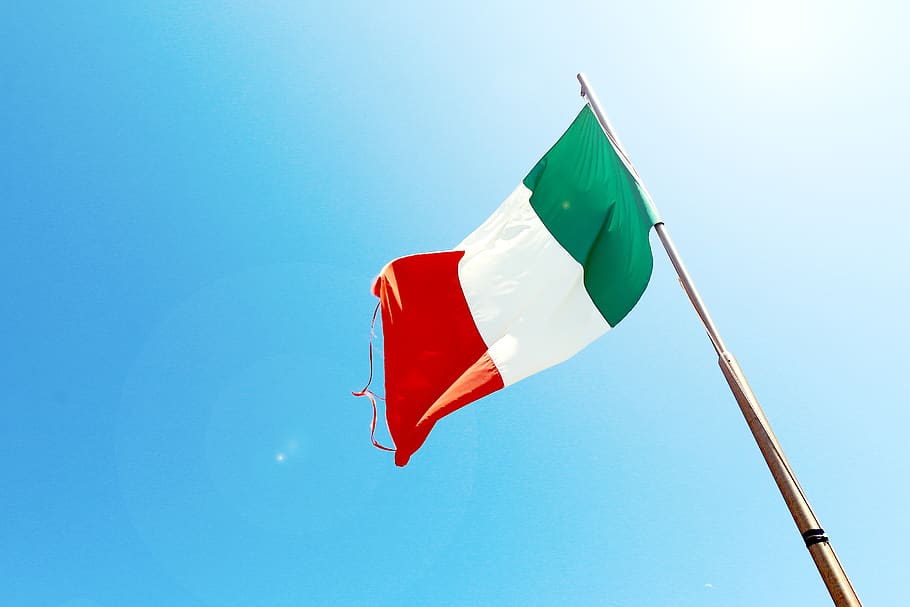 Italia, italiano, bandera, azul, cielo, sol, vista de ángulo bajo, patriotismo, viento, medio ambiente