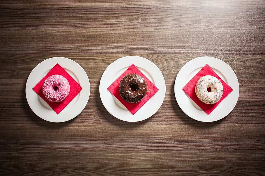 three sweet donuts, Sweet Donuts, colorful, donuts, food, hungry, minimalistic, sweet, yummy, red