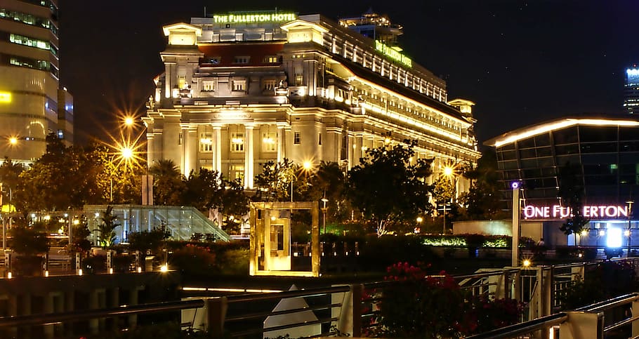 hotel fullerton, cingapura, hotel mais antigo, cena noturna, titanic shapè, hotel, arquitetura, ásia, construção, beira-mar